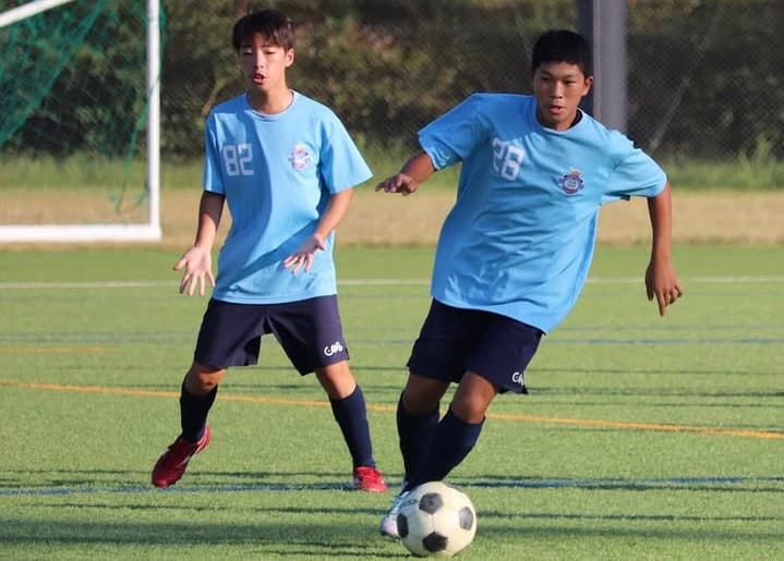 活動中のクレフィオ山口FCジュニアユースの選手たち